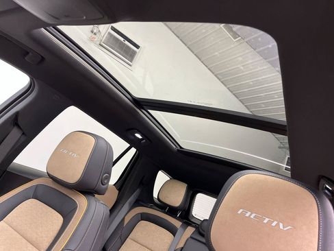Certified 2025 Chevrolet Equinox ACTIV w/ Safety and Technology Package AWD/4WD image 7