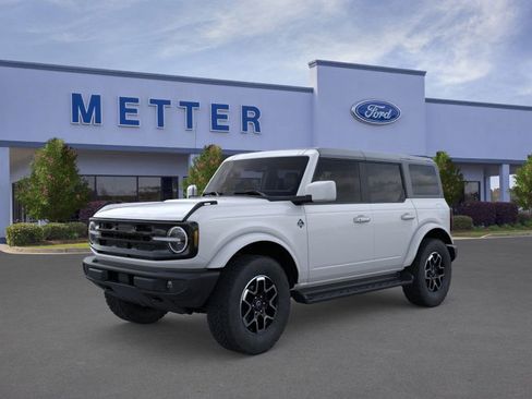 New 2025 Ford Bronco Outer Banks image 1