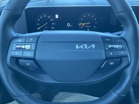 Used 2026 Kia Sportage SX image 14