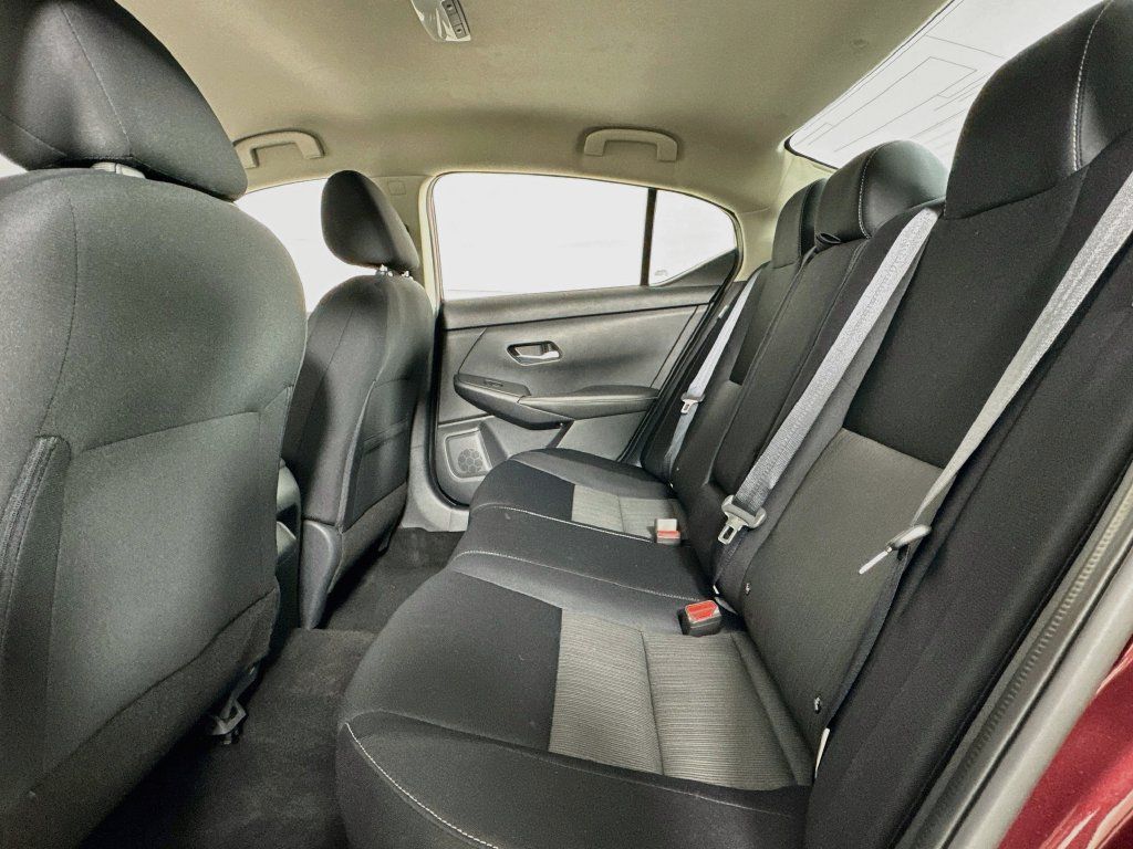 Used 2020 Nissan Sentra SV FWD image 11