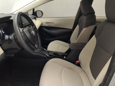 Used 2022 Toyota Corolla LE FWD image 17