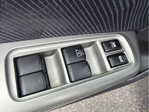 Used 2010 Subaru Forester 2.5X AWD/4WD image 9