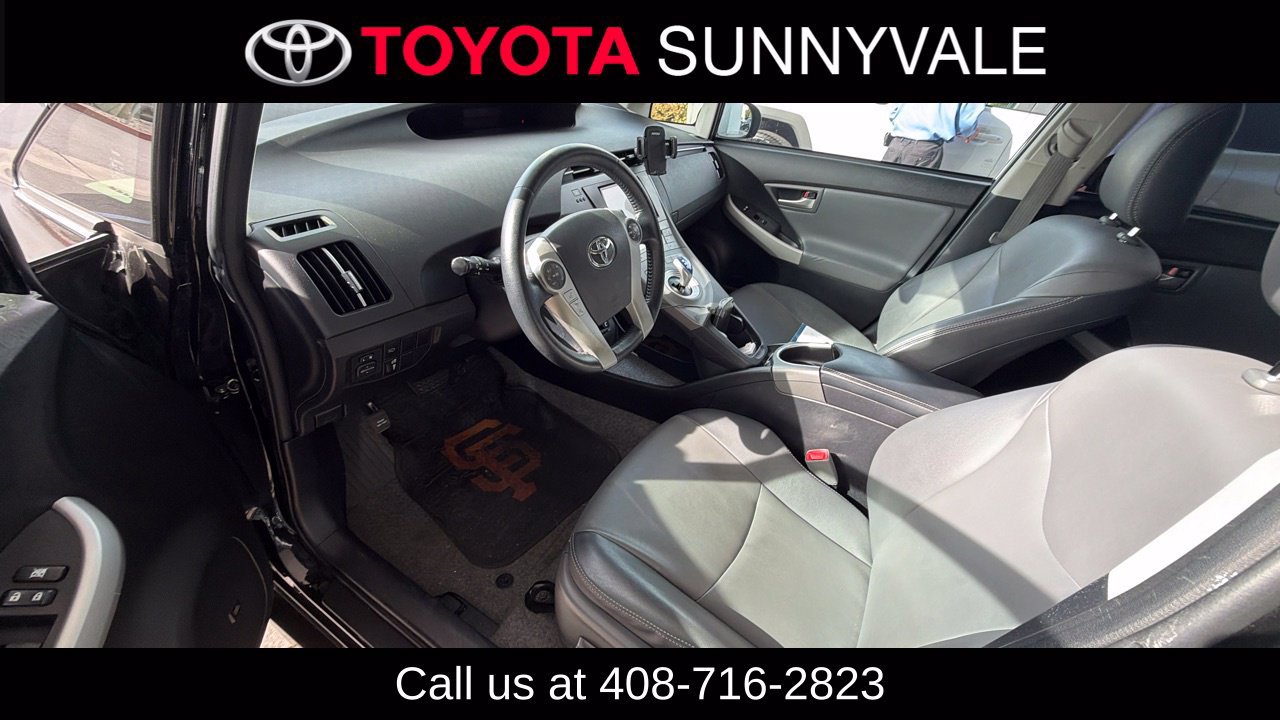 Used 2013 Toyota Prius Five FWD image 4