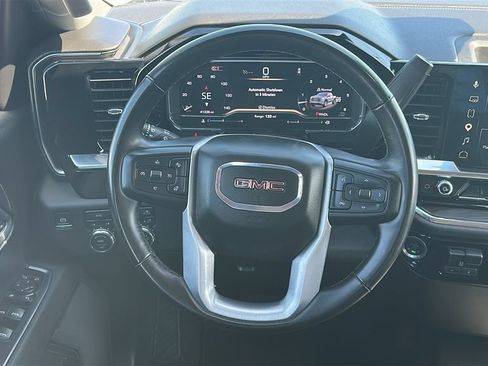 Used 2025 GMC Sierra 1500 SLT AWD/4WD image 24
