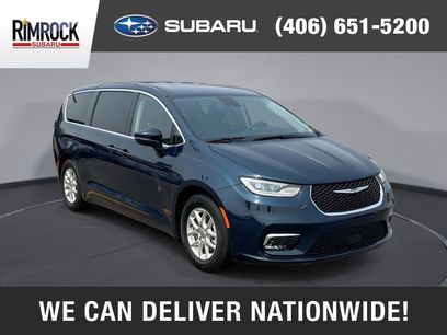Used 2023 Chrysler Pacifica Touring-L