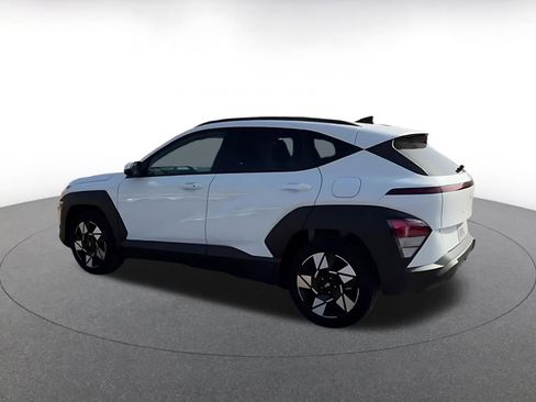 Used 2025 Hyundai Kona SEL image 9