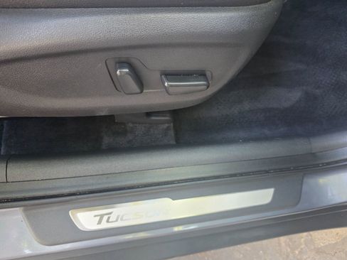 Used 2016 Hyundai Tucson Limited w/ Option Group 03 FWD image 38