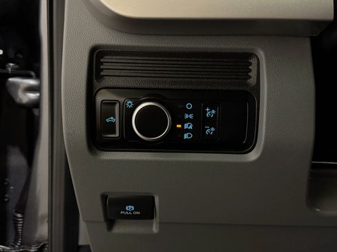 Used 2023 Ford F350 XL image 31