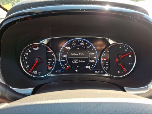 Used 2023 Chevrolet Traverse Premier w/ Redline Edition AWD/4WD image 22