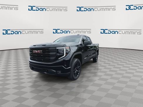 Used 2025 GMC Sierra 1500 Elevation AWD/4WD image 6