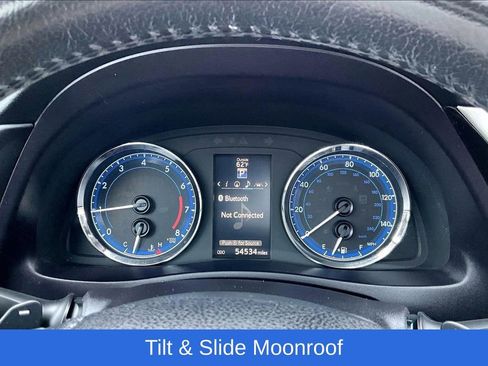 Used 2019 Toyota Corolla XSE image 9