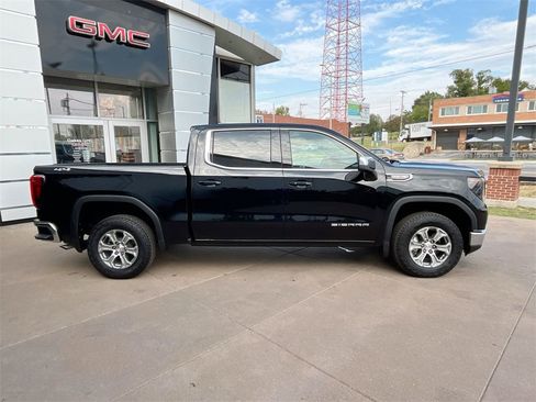 New 2025 GMC Sierra 1500 SLE w/ Max Trailering Package image 7