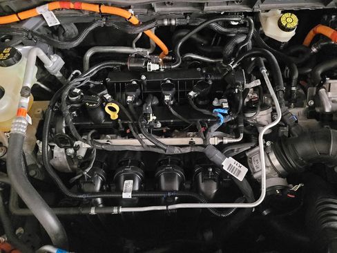 Used 2021 Ford Escape SE image 30