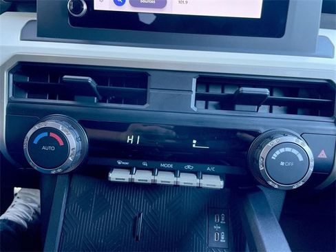 Used 2024 Toyota Tacoma TRD Sport image 18