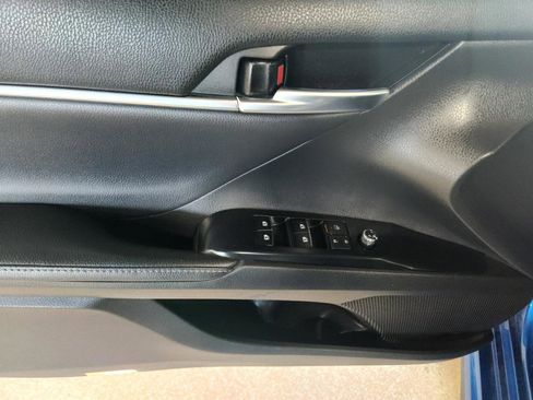 Used 2019 Toyota Camry XSE image 22