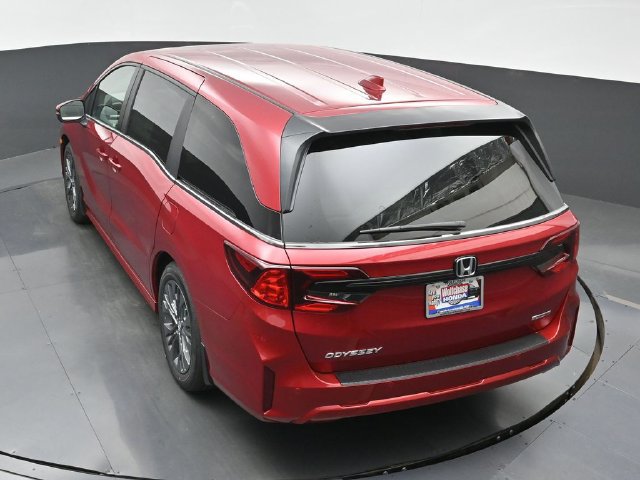 New 2026 Honda Odyssey Touring image 32