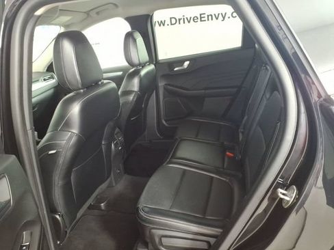 Used 2023 Ford Escape Platinum AWD/4WD image 9