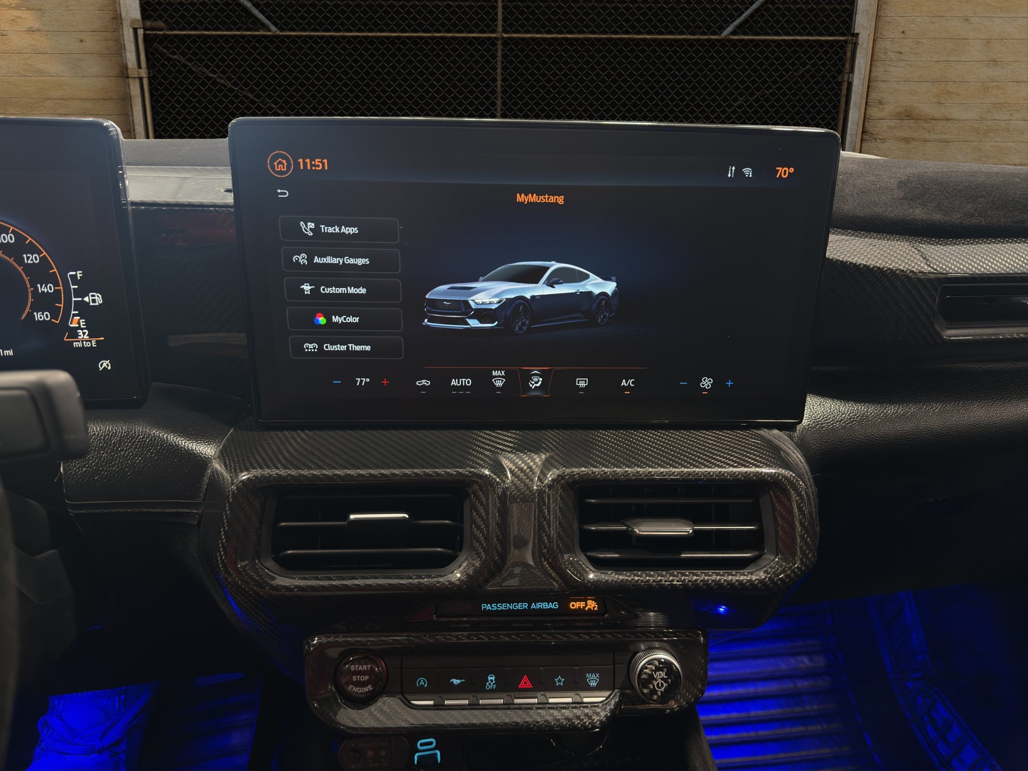 Used 2024 Ford Mustang GT RWD image 31