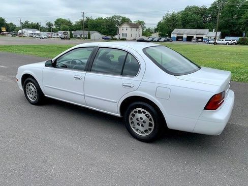 Used 1996 Nissan Maxima GLE FWD image 7