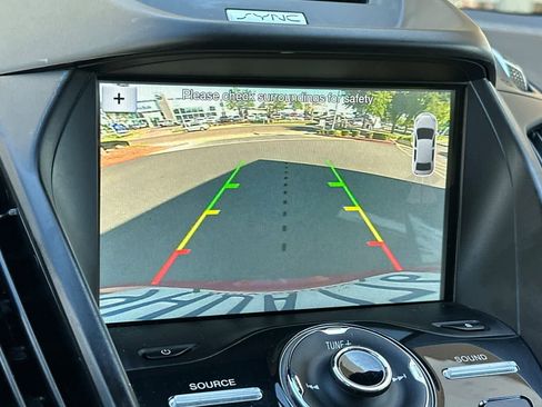 Used 2017 Ford Escape Titanium FWD image 22