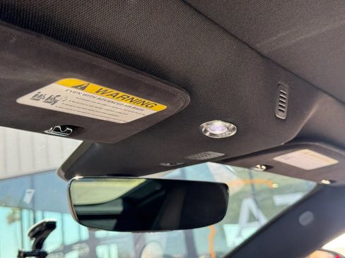 Used 2019 Aston Martin V8 Vantage Coupe RWD image 25