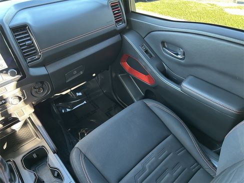 Certified 2023 Nissan Frontier PRO-4X w/ Technology Package image 17