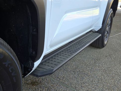 Used 2025 Toyota 4Runner SR5 image 10