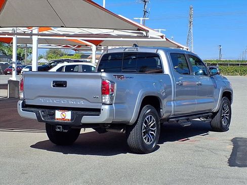 Used 2020 Toyota Tacoma TRD Sport image 4