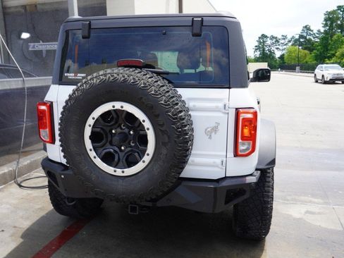 Used 2022 Ford Bronco 2-Door w/ Sasquatch Package AWD/4WD image 5