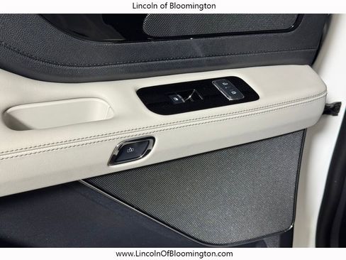 New 2026 Lincoln Aviator AWD image 46