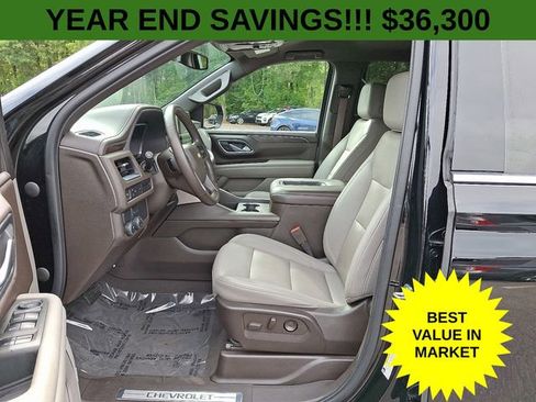 Used 2022 Chevrolet Suburban LT image 16