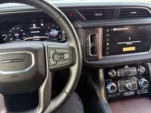 Used 2023 GMC Yukon Denali Ultimate image 8