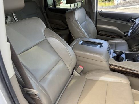 Used 2016 GMC Yukon SLT w/ Open Road Package image 8