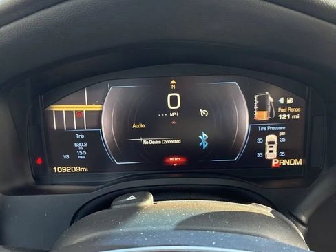 Used 2015 Cadillac Escalade Luxury AWD/4WD image 29