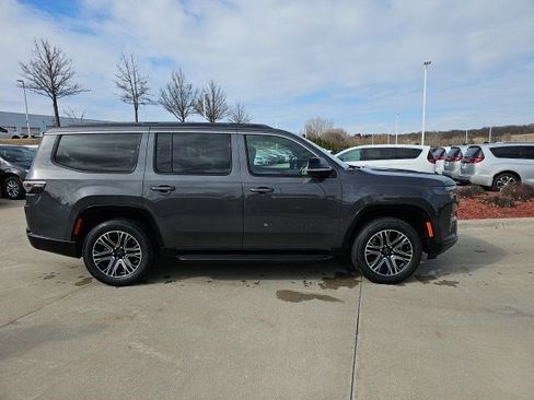 New 2026 Jeep Grand Wagoneer 4WD image 7