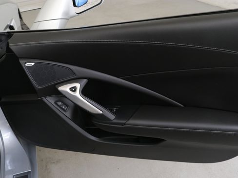 Used 2016 Chevrolet Corvette Z51 2LT w/ 2LT Preferred Equipment Group image 28