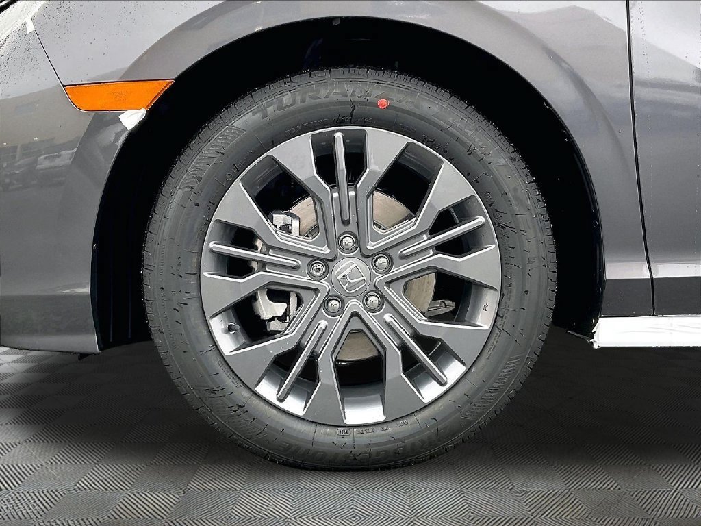 New 2027 Honda Odyssey Touring image 8