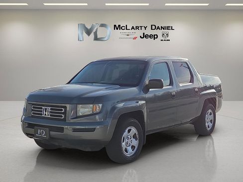 Used 2008 Honda Ridgeline RT image 2