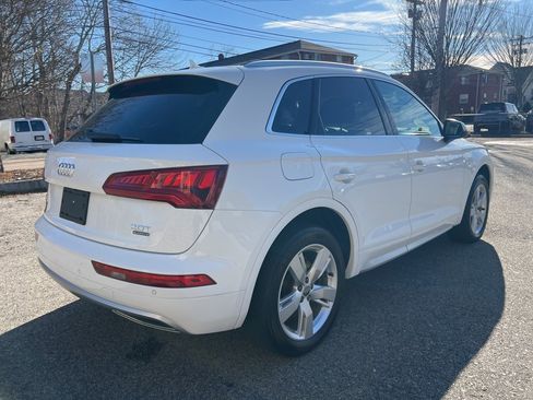 Used 2018 Audi Q5 2.0T Premium Plus w/ Premium Plus Package image 5
