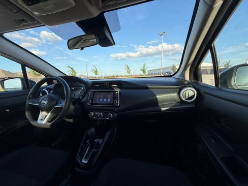 Used 2020 Nissan Versa S image 17