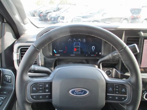 Used 2025 Ford F350 Lariat w/ Lariat Ultimate Package image 31