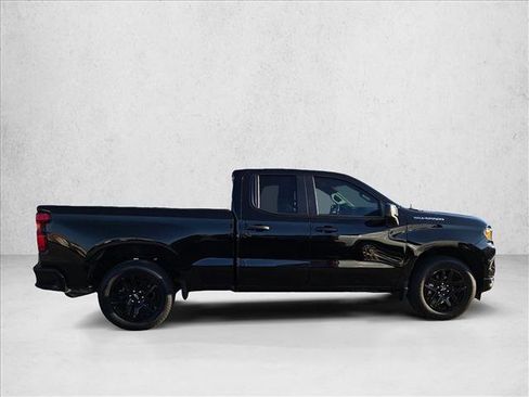 Used 2024 Chevrolet Silverado 1500 Custom image 4