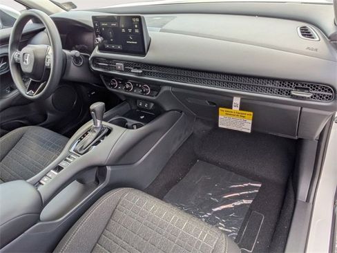 New 2026 Honda HR-V LX image 28