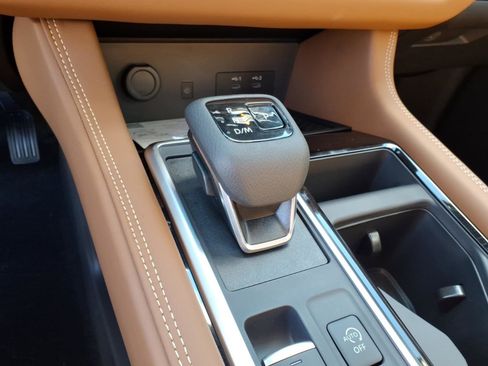 New 2026 Nissan Pathfinder Platinum image 8