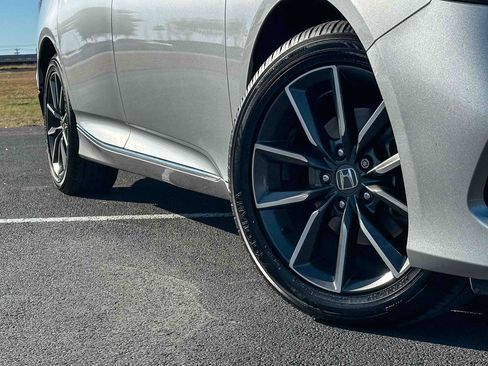 Certified 2022 Honda Accord EX-L image 3