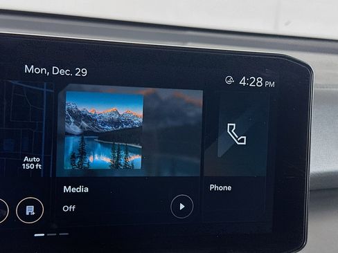 Used 2024 Kia Sorento S image 21