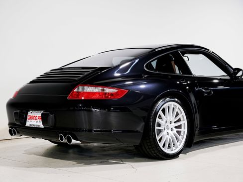 Used 2008 Porsche 911 Carrera 4S image 34