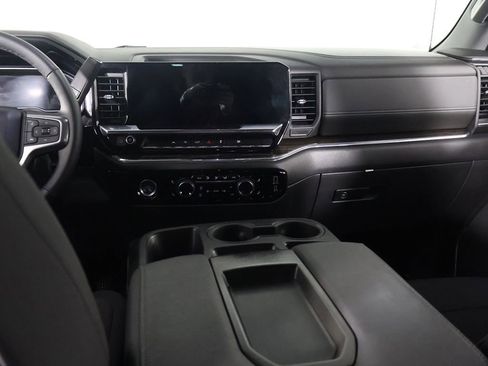 Used 2024 Chevrolet Silverado 1500 LT image 37