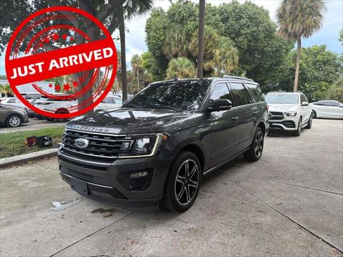 Used 2021 Ford Expedition Limited RWD image 1