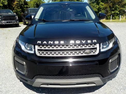 Used 2017 Land Rover Range Rover Evoque SE image 8